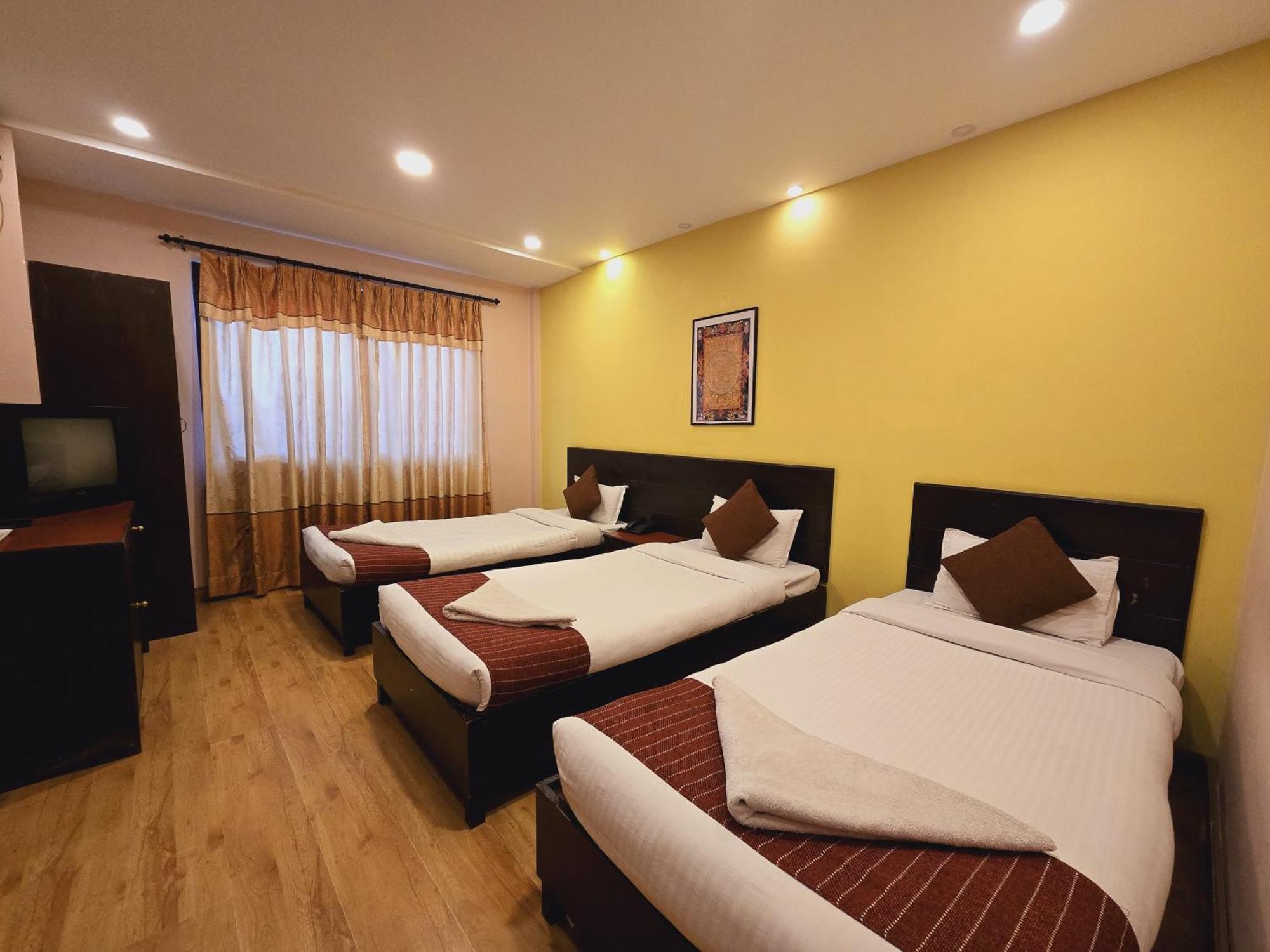 Cascade Hotel Kathmandu Buitenkant foto